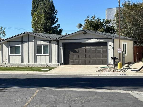 1983  Mobile Home For Sale