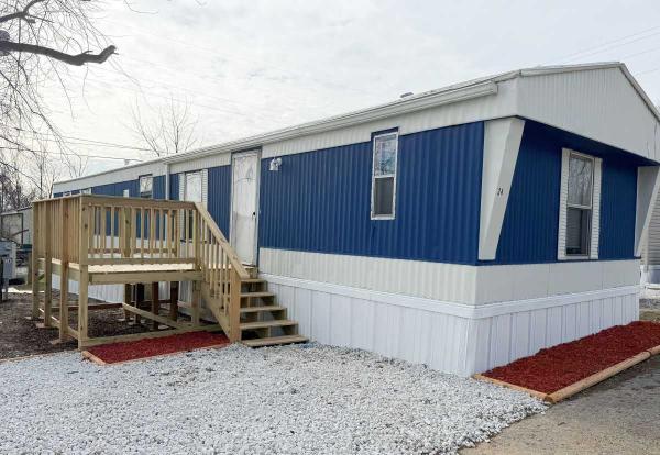 Photo 1 of 2 of home located at 4916 Brown Station Rd #34 Columbia, MO 65202