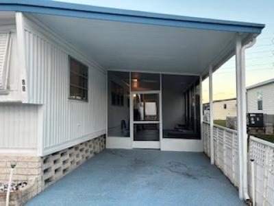 Photo 5 of 8 of home located at 29081 Us Hwy 19N Lot 88 Clearwater, FL 33761