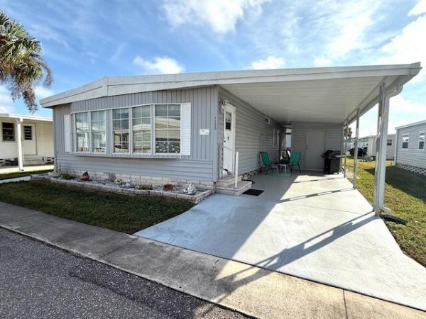 Photo 1 of 2 of home located at 1071 Donegan Rd Lot 1155 Largo, FL 33771