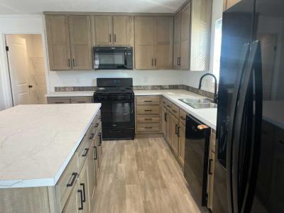 Photo 4 of 14 of home located at 13315 Nashville Lane Hartland, MI 48353