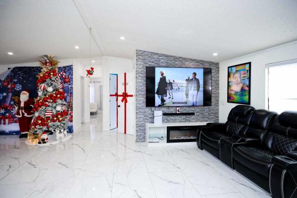 1988 Fleetwood  Sunpoint Manufactured Home