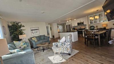 Photo 3 of 8 of home located at 1071 Donegan Rd 529 Largo, FL 33771