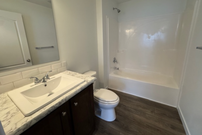 Photo 4 of 5 of home located at 101 Prairie View Drive Gardner, KS 66030