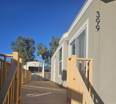 Photo 5 of 14 of home located at 1600 Silver Creek Road - Lot 399 Bullhead City, AZ 86442