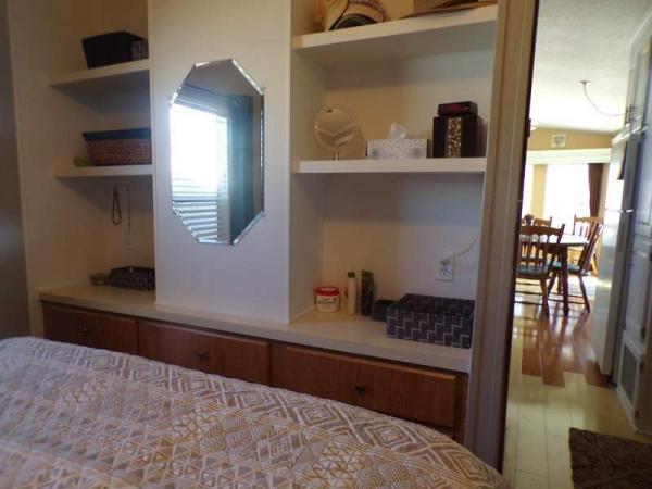 1992 Skyline Manufactured Home