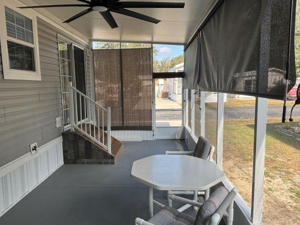 2017 Champion RH1351Z Mobile Home