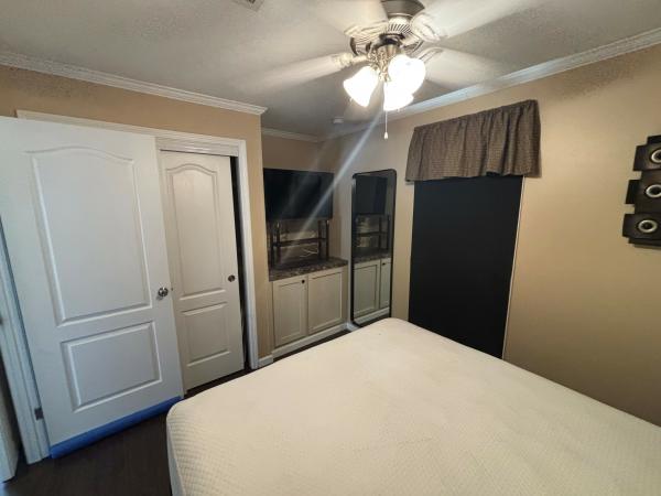 2017 Champion RH1351Z Mobile Home