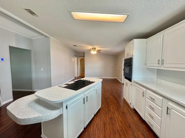 1992 Chan Mobile Home