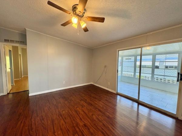 1992 Chan Mobile Home