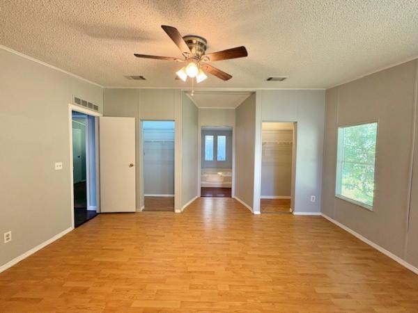 1992 Chan Mobile Home