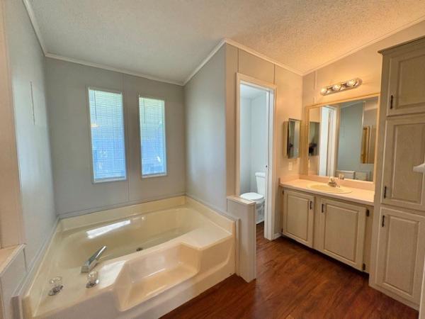 1992 Chan Mobile Home