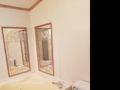 Photo 4 of 11 of home located at 5702 Angola Rd. #222 Toledo, OH 43615