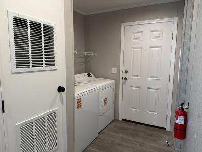 Photo 5 of 6 of home located at 1221 Dorre Dr Troy, MI 48083