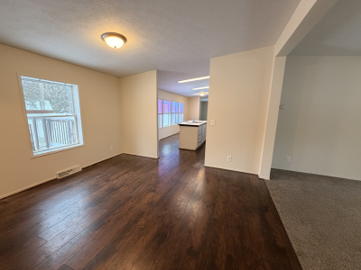 Photo 3 of 8 of home located at 13367 Winding Creek Drive Grand Haven, MI 49417