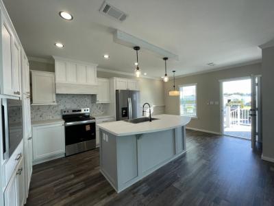 Photo 5 of 21 of home located at 971 Desirade Avenue Venice, FL 34285