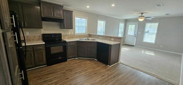 2019 CHAMPION MERIT COMMUNITY (O-S) Manufactured Home