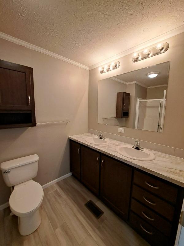 2020 Champion Dutch Diamond II Mobile Home