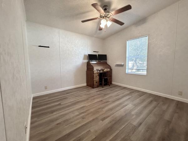 2001 Homes of Merit double wide Mobile Home