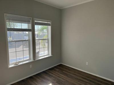 Photo 4 of 20 of home located at 492 Driftwood Drive Ellenton, FL 34222