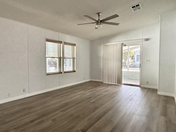 2001 Homes of Merit double wide Mobile Home