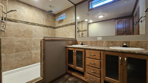 2016 REDMAN Mobile Home