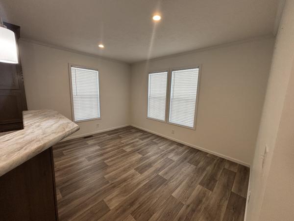 2022 CHAMPION RA2860SH1 Mobile Home