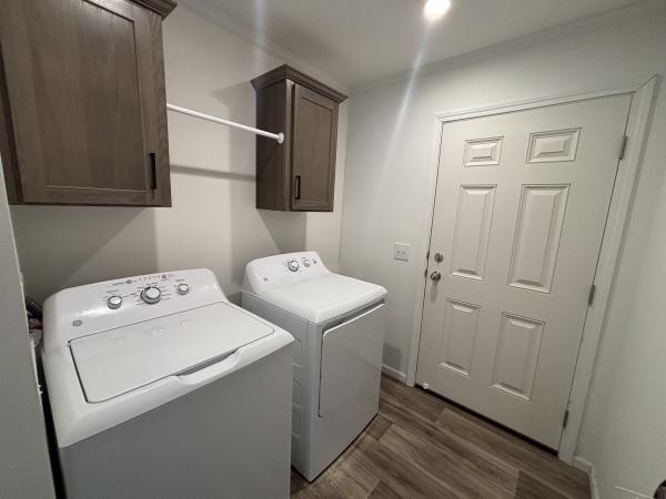 2022 CHAMPION RA2860SH1 Mobile Home