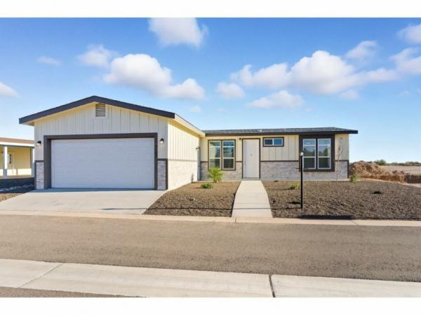 2025 Champion - Chandler Bellissima Mobile Home