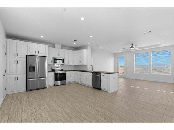 2025 Champion - Chandler Bellissima Mobile Home