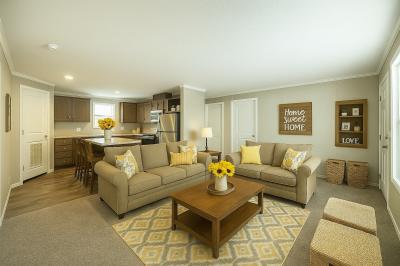 Mobile Home at 10610 East St Rt 762 #180 #180B Lockbourne, OH 43137