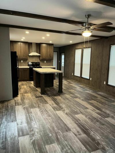 Photo 2 of 27 of home located at 117 Betty #Be117 Conroe, TX 77301