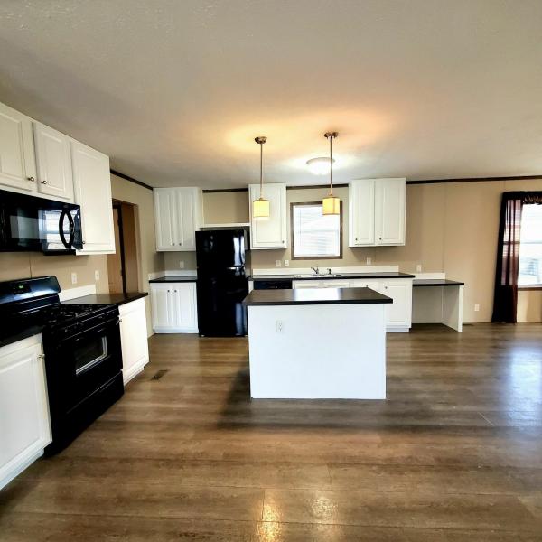 Photo 1 of 2 of home located at 9622 Stoney Pointe Dr 1300 Fair Haven, MI 48023