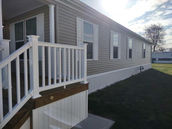 2025 Fairmont 19 430LE24603A  Home