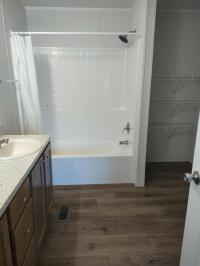 2025 Fairmont 19 430LE24603A  Home