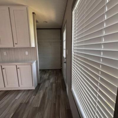 Photo 5 of 8 of home located at 7803 St Andrews Church Rd.#0054 Louisville, KY 40214