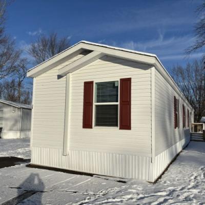 Photo 2 of 30 of home located at 27 Crestwood Drive #0028 Middletown, IN 47356