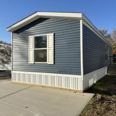 Photo 2 of 25 of home located at 2800 West Memorial Drive #0100 Muncie, IN 47302