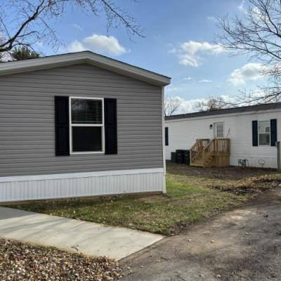 Photo 2 of 25 of home located at 2800 West Memorial Drive #0085 Muncie, IN 47302