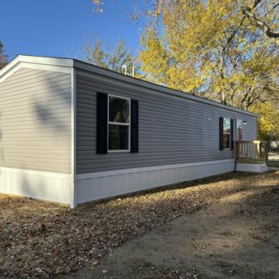 Photo 3 of 25 of home located at 2800 West Memorial Drive #0085 Muncie, IN 47302