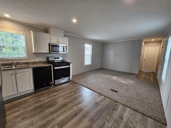 2022 Champion Redman Advantage II  Home