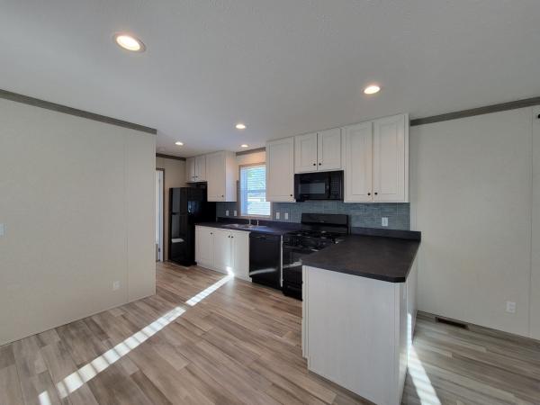 2023 Clayton Pulse 6616-E711  Home