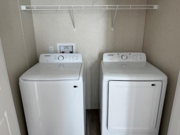 2025 Clayton 5216-4209 Adrenaline  Home