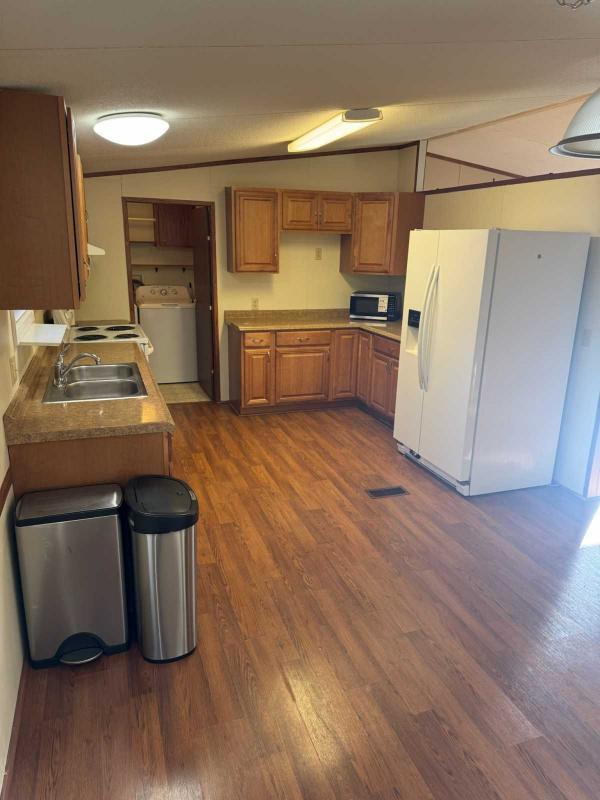 1990 Manufactured Home