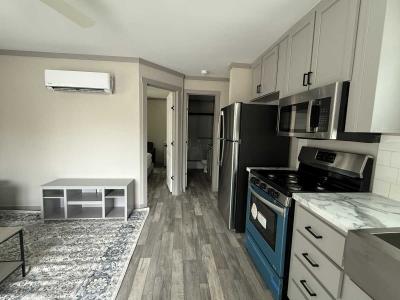 Photo 4 of 8 of home located at 9 La Posada Cir., Austin, TX 78744