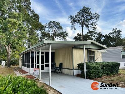 Photo 3 of 45 of home located at 6407 SE 108th St Lot 40 Belleview, FL 34420