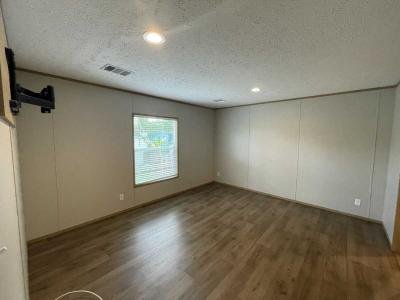 Photo 4 of 12 of home located at 11500 SW Kanner Hwy Indiantown, FL 34956