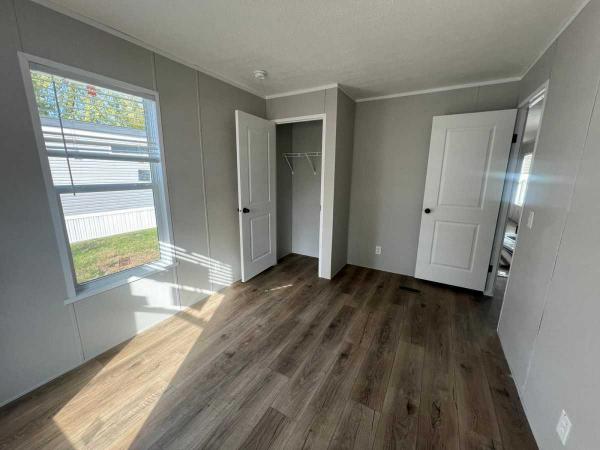 Photo 1 of 2 of home located at 206 Sunset Ln Hiawatha, Ia Hiawatha, IA 52233