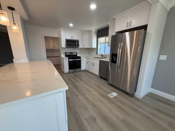 Fleetwood 7602E Manufactured Home