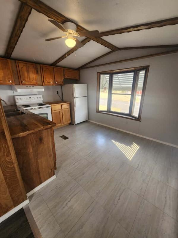 Photo 1 of 2 of home located at 670 N Low View Drive Fenton, Mo 63026 Fenton, MO 63026